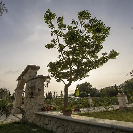 Casale Siciliano Di Miryam Tiralongo Panzió