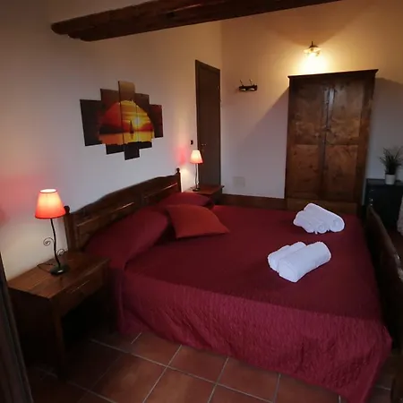 Casale Siciliano Di Miryam Tiralongo *